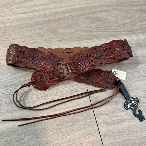 Fossil Accessories - NWT, Fossil, Vintage, Genuine Leather Concho Belt, Y2K, Grunge | Large